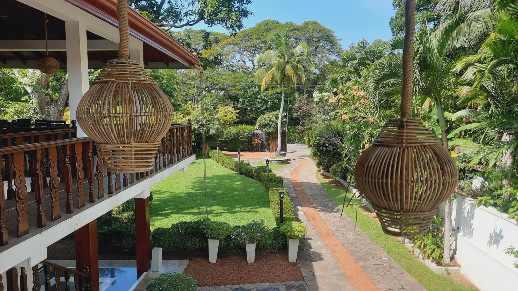 Rockery Villa Bentota Exteriör bild